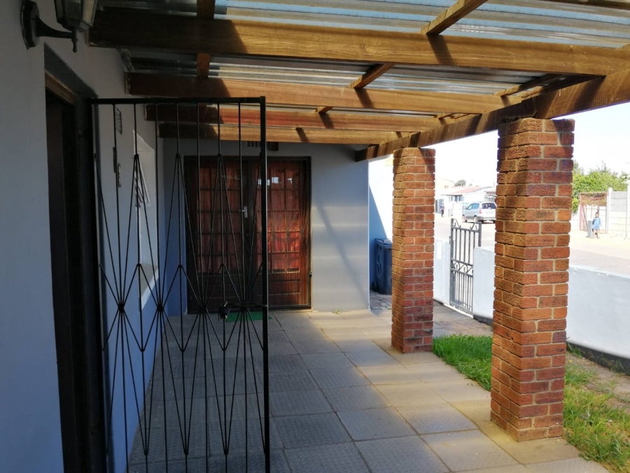 To Let 3 Bedroom Property for Rent in Bonteheuwel Western Cape